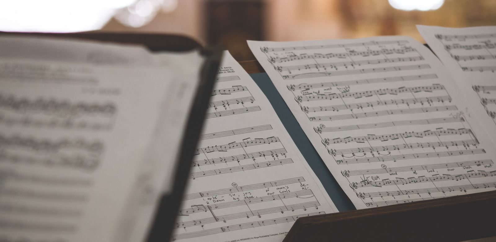 Harmonies, Melodies & Symphonies with Essential Oils - Volume 11, Number 3